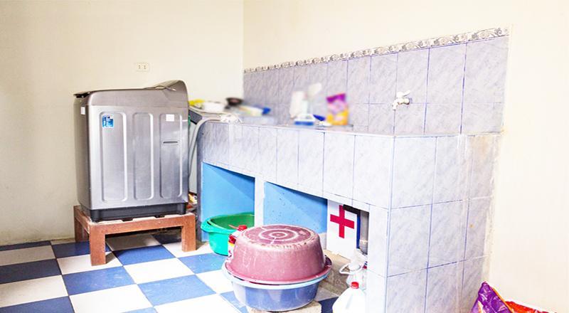 VENTA DE CASA DE 3 PISOS EN LA URB. LA PRIMAVERA